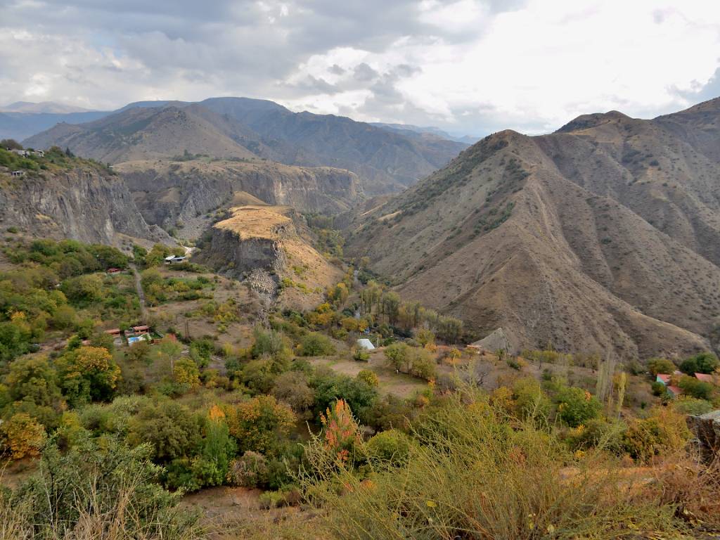 DSCN2419.JPG - Blick in die Garni-Schlucht.