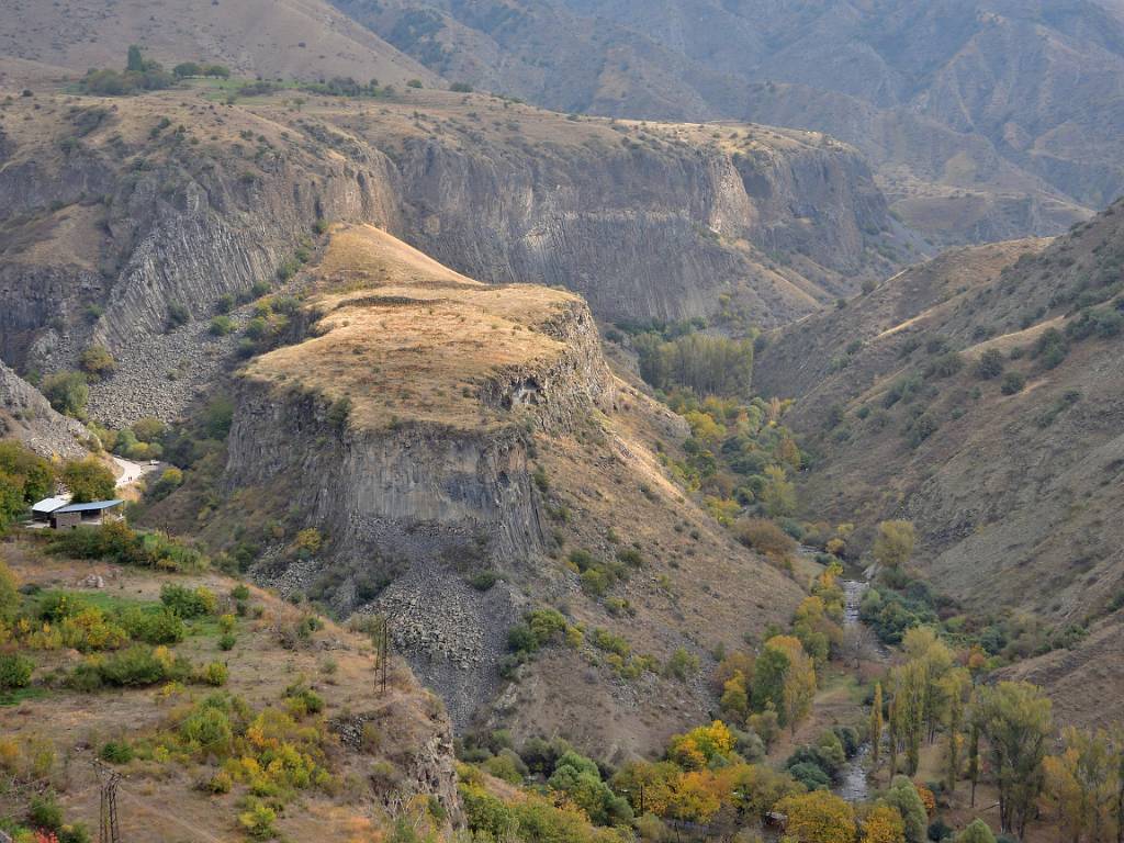 DSCN2420.JPG - Blick in die Garni-Schlucht.