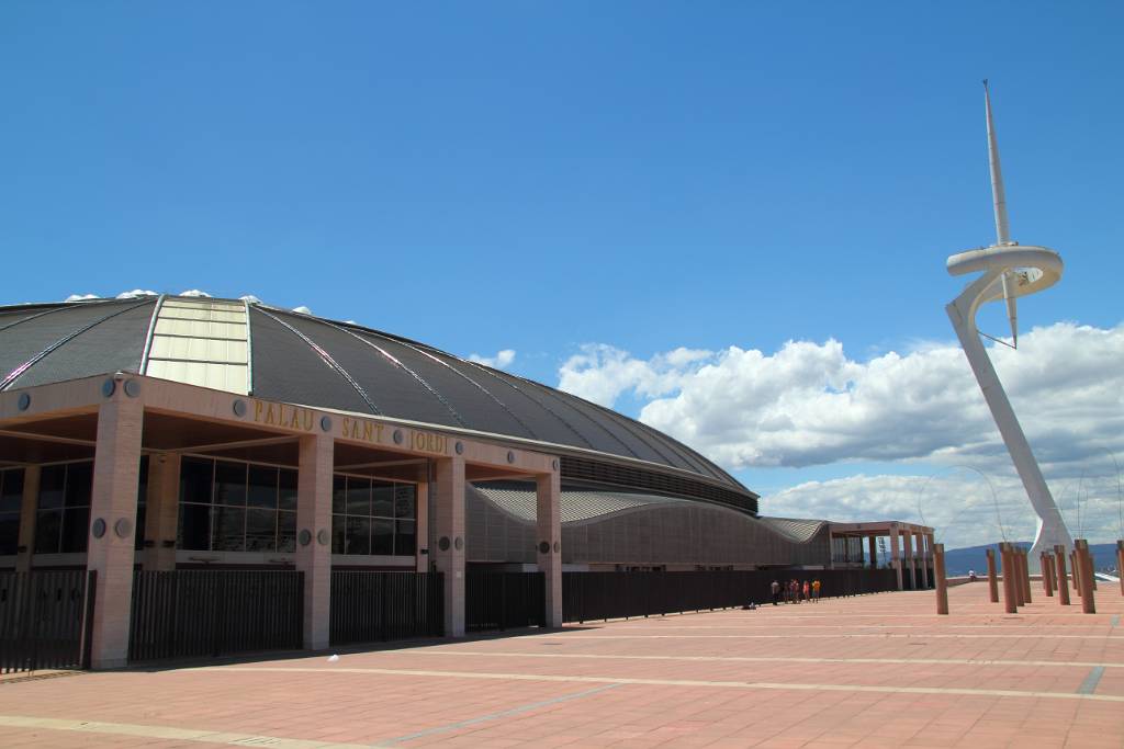 IMG_4001.JPG - Der Palau Sant Jordi die Multifunktionshalle der Spiele von 1992.