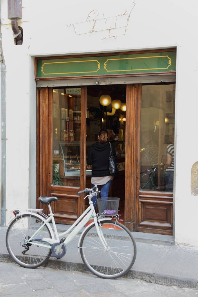 IMG_7498.JPG - Sie ist in einem stillen Winkel im Santa-Croce-Viertel und gehört zu den Besten von Florenz.