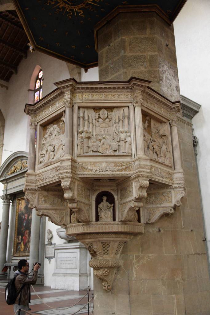 IMG_7666.JPG - Kanzel von Benedetto da Maiano mit Szenen aus dem Leben des Hl. Franziskus 1472 - 1476.
