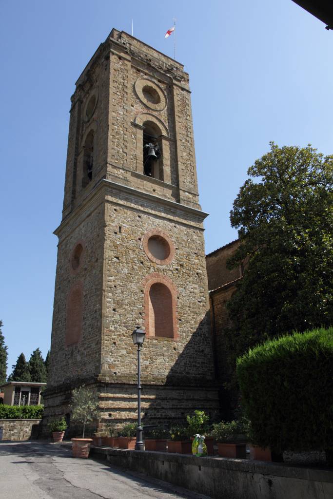 IMG_7846.JPG - Glockenturm der Kirche.