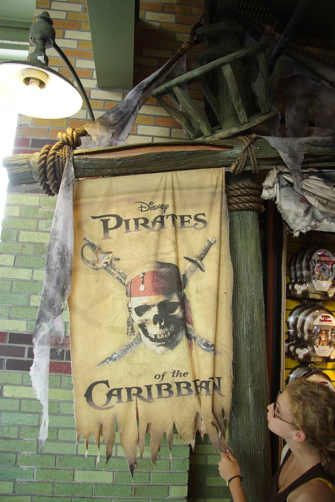 IMG_1031.JPG - Ein Pirates Of The Caribbean - Shop