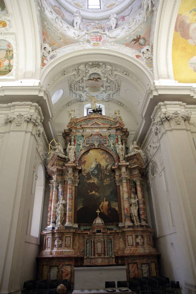 IMG_1016.JPG - Altar.