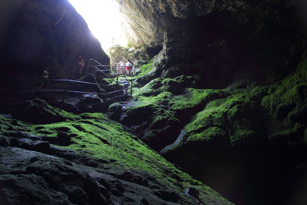 IMG_2141.JPG - Die Höhle von Psychro wurde als diese mythische Höhle identifiziert, die im Altertum Δικταίον Αντρον (Dikteion Antron, „Diktäische Höhle“) genannt wurde.