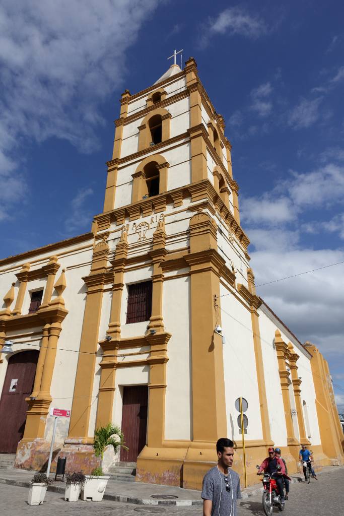 IMG_5205.JPG - Camagüey wurde 2008 zum UNESCO-Welterbe erklärt und ist eine der sieben ältesten Städte Kubas. Iglesia Nuestra Señora de la Soledad.