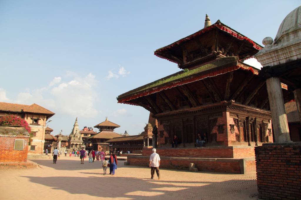 IMG_1049.JPG - Blick quer über den Durbar Square.