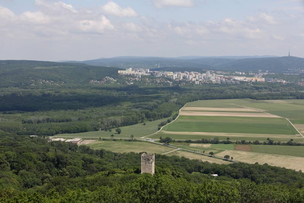 IMG_5760.JPG - Von der Warte ein Panoramabild nach Bratislava.