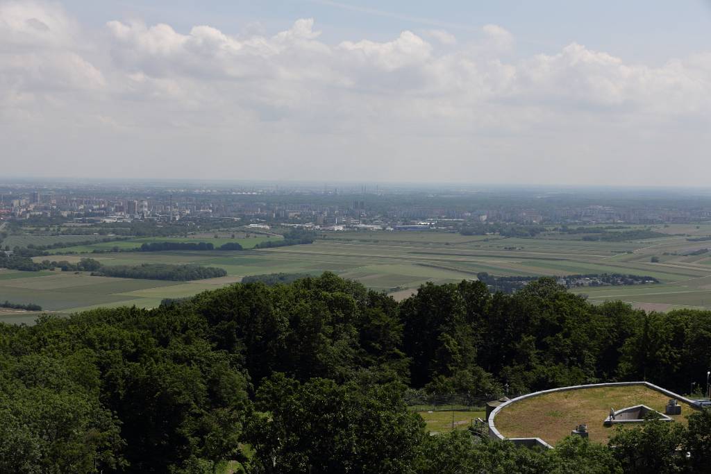 IMG_5763.JPG - Von der Warte ein Panoramabild nach Bratislava.