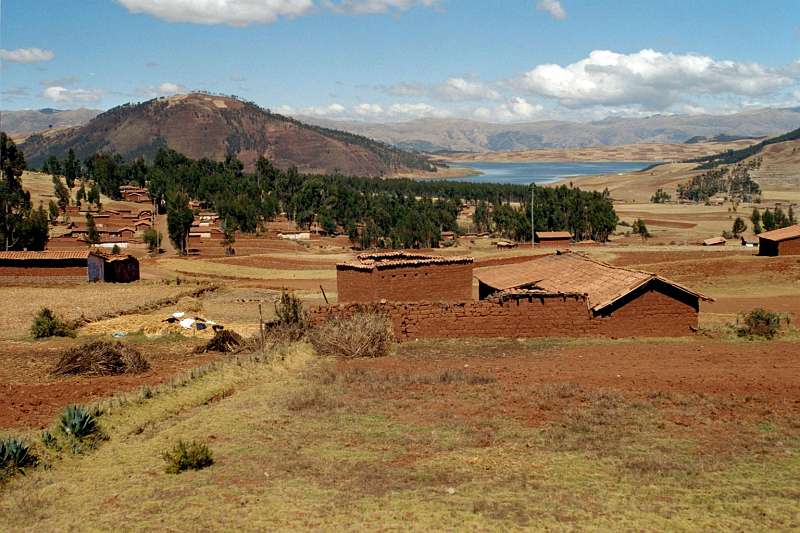 230_07_06A.jpg - Panorama bei Pisac