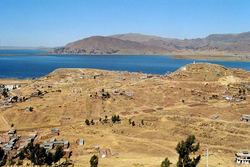 268_08_04A.jpg - Panorama Puno