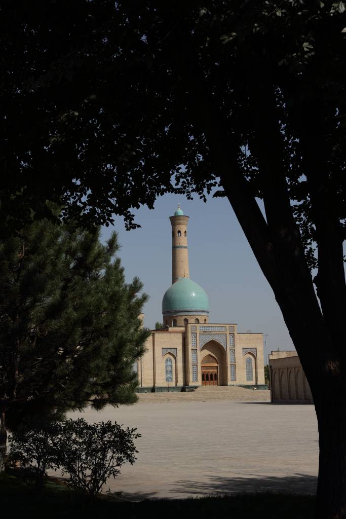 IMG_2744.JPG - Moschee Hasrati Imam.