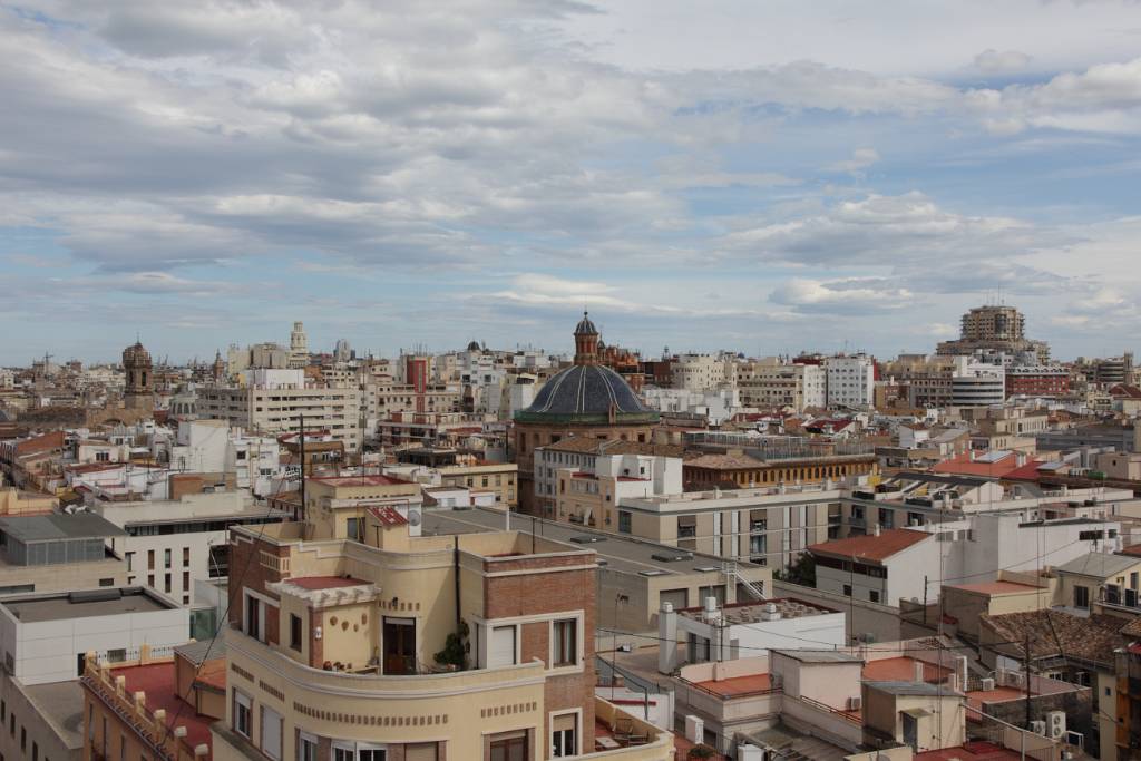 IMG_4207.JPG - Oben hat man einen wunderbaren Blick über Valencia.